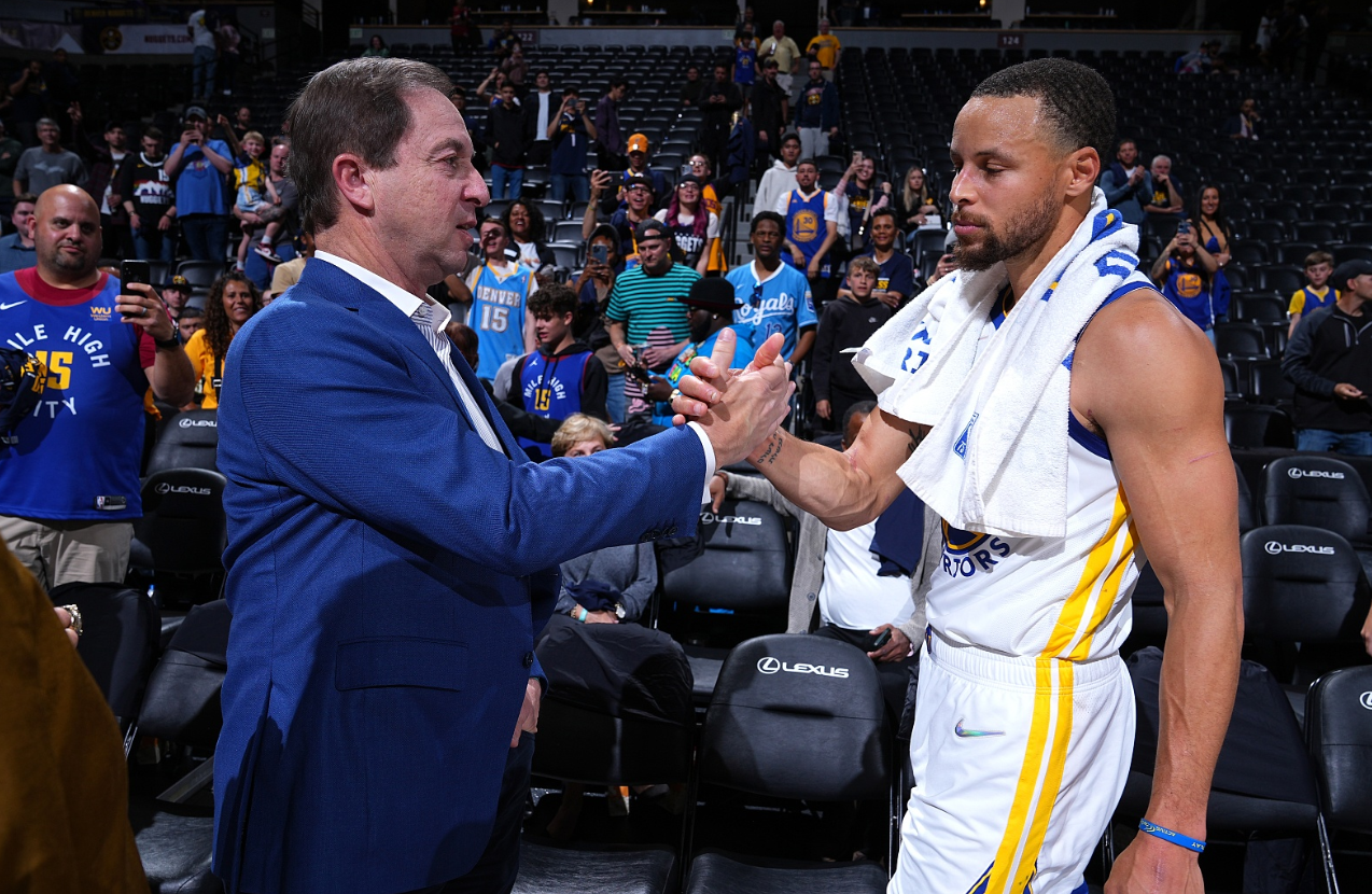 竞彩足球资讯分析-NBA截止日两大输家，勇士一步错步步错，火箭拒绝送上门的后卫